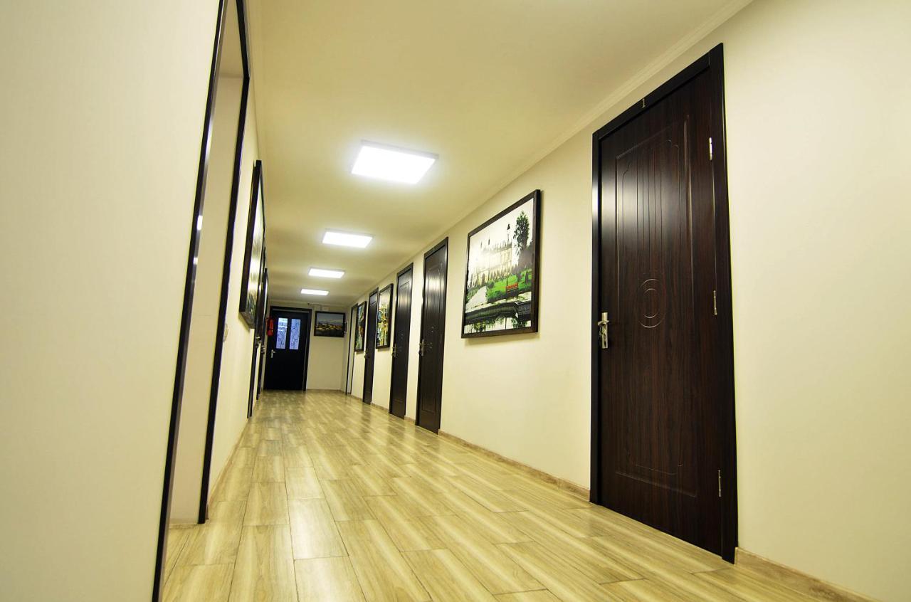 Light Hotel Tiflis Exterior foto